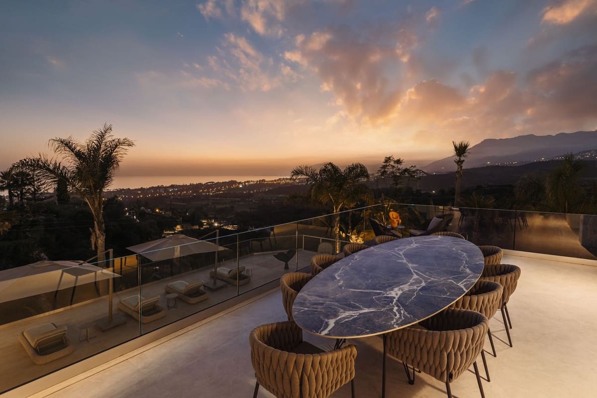 4 soveværelse Villa til salg i El Rosario med swimmingpool garage - € 3.500.000 (Ref: 8777494)