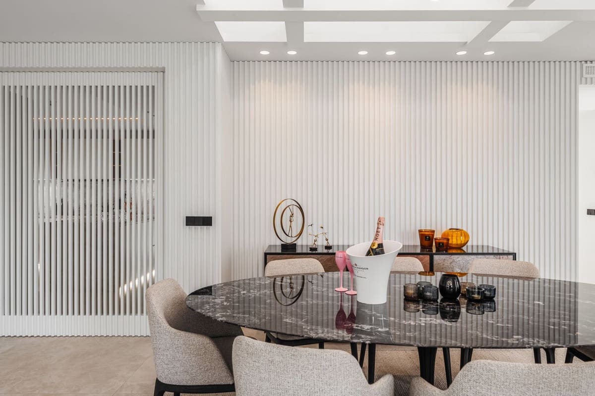 4 slaapkamer Villa te koop in El Rosario met zwembad garage - € 3.500.000 (Ref: 8777494)