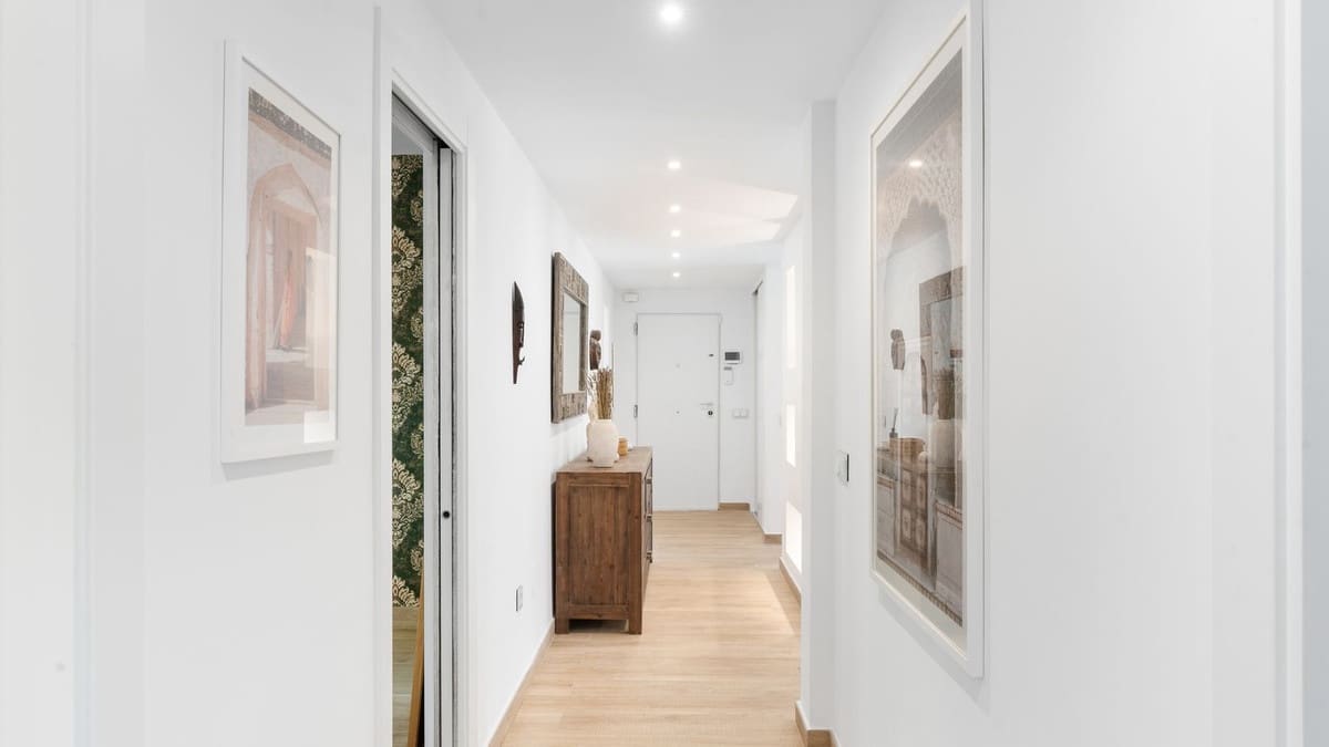 3 bedroom Villa for sale in Elviria with pool garage - € 1,750,000 (Ref: 8780565)