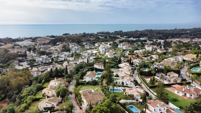 3 soverom Villa til salgs i Elviria, Marbella med svømmebasseng garasje - € 1 750 000 (Ref: 8780565)