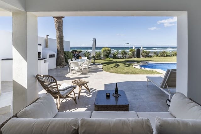 2 Zimmer Villa zu verkaufen in Marbella mit Pool - 1.985.000 € (Ref: 8780765)