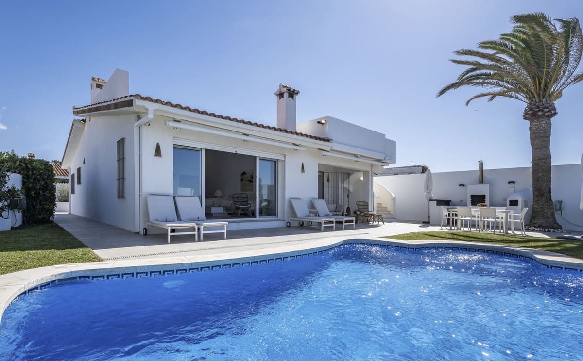 2 makuuhuone Huvila myytävänä paikassa Marbella mukana uima-altaan - 1 985 000 € (Ref: 8780765)