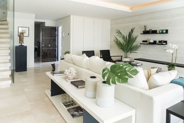 Apartamento de 4 habitaciones en Golden Mile, Marbella en venta con piscina garaje - 6.495.000 € (Ref: 8782181)