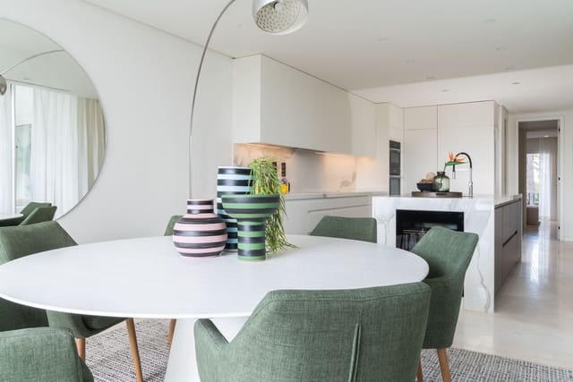 Apartamento de 4 habitaciones en Golden Mile, Marbella en venta con piscina garaje - 6.495.000 € (Ref: 8782181)