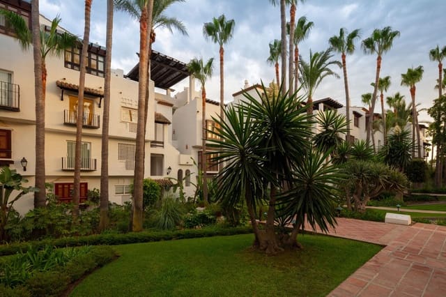 Apartamento de 4 habitaciones en Golden Mile, Marbella en venta con piscina garaje - 6.495.000 € (Ref: 8782181)