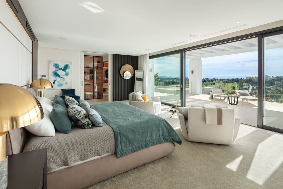 Chalet de 7 habitaciones en El Paraiso en venta con piscina garaje - 6.950.000 € (Ref: 8785519)