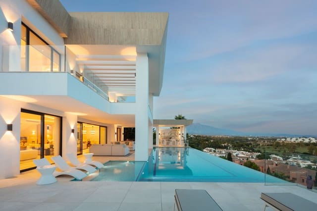 Chalet de 7 habitaciones en El Paraiso, Estepona en venta con piscina garaje - 6.950.000 € (Ref: 8785519)