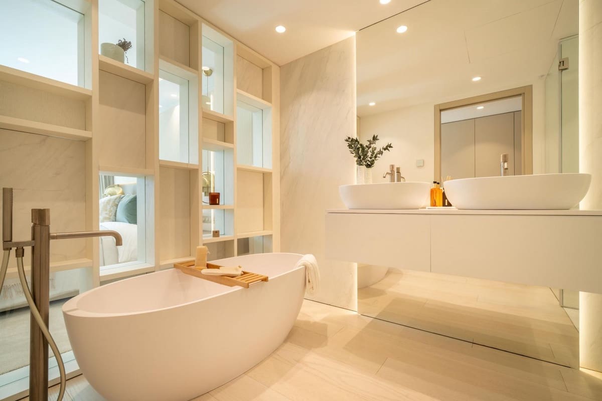 3 bedroom Apartment for sale in Golden Mile with pool garage - € 4,250,000 (Ref: 8785521)