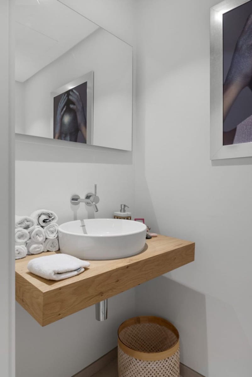 3 bedroom Apartment for sale in Marbella with pool garage - € 1,375,000 (Ref: 8790215)