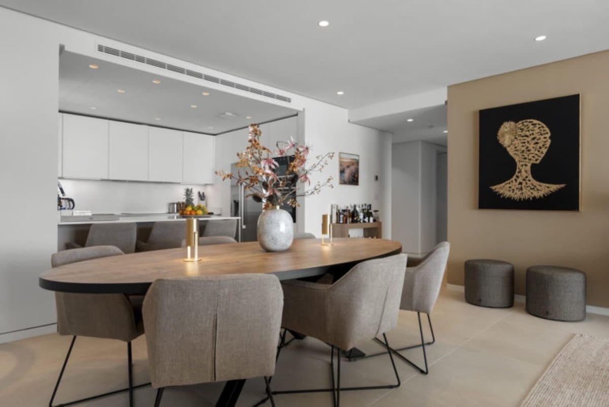 3 sypialnia Apartament na sprzedaż w Marbella z basenem garażem - 1 375 000 € (Ref: 8790215)