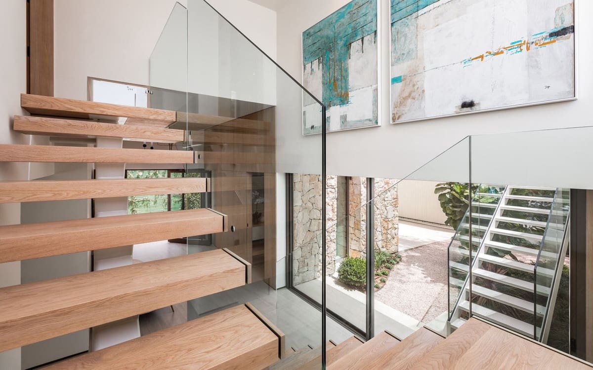 5 bedroom Villa for sale in Nueva Andalucia with pool garage - € 5,750,000 (Ref: 8796388)