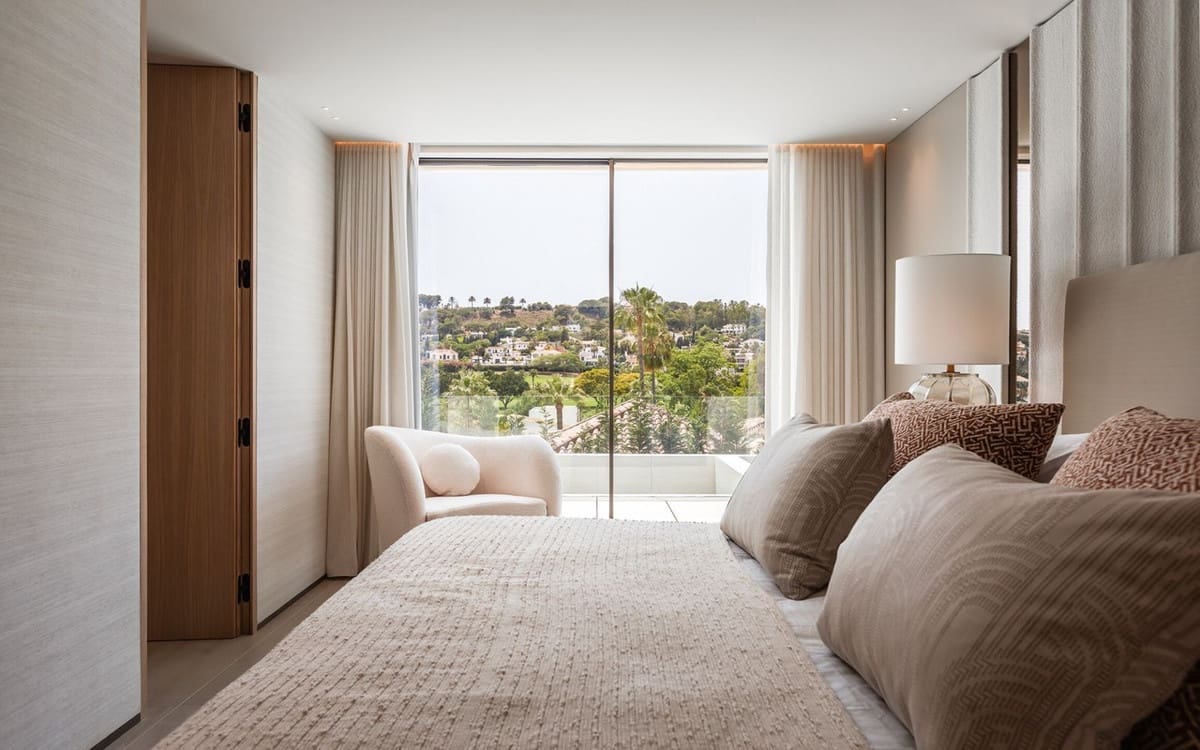 Chalet de 5 habitaciones en Nueva Andalucia en venta con piscina garaje - 5.750.000 € (Ref: 8796388)