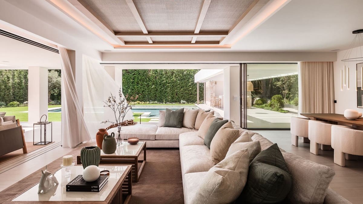 5 bedroom Villa for sale in Nueva Andalucia with pool garage - € 5,750,000 (Ref: 8796388)