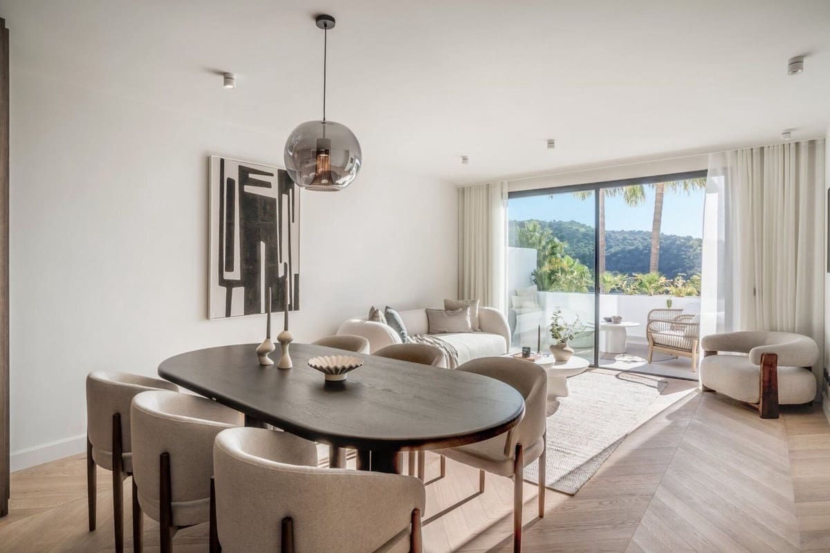 4 soverom Leilighet til salgs i La Quinta med svømmebasseng garasje - € 1 895 000 (Ref: 8796389)