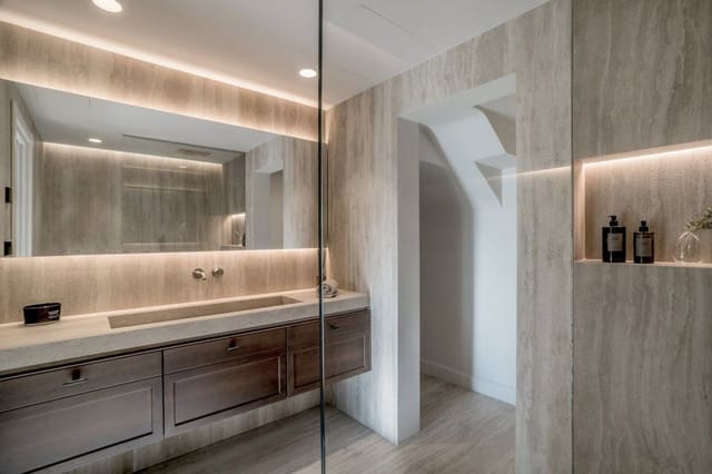 4 Zimmer Apartment zu verkaufen in La Quinta, Benahavís mit Pool Garage - 1.895.000 € (Ref: 8796389)