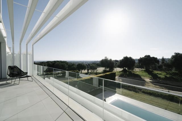 5 Zimmer Villa zu verkaufen in Sotogrande, San Roque mit Pool - 1.550.000 € (Ref: 8807447)