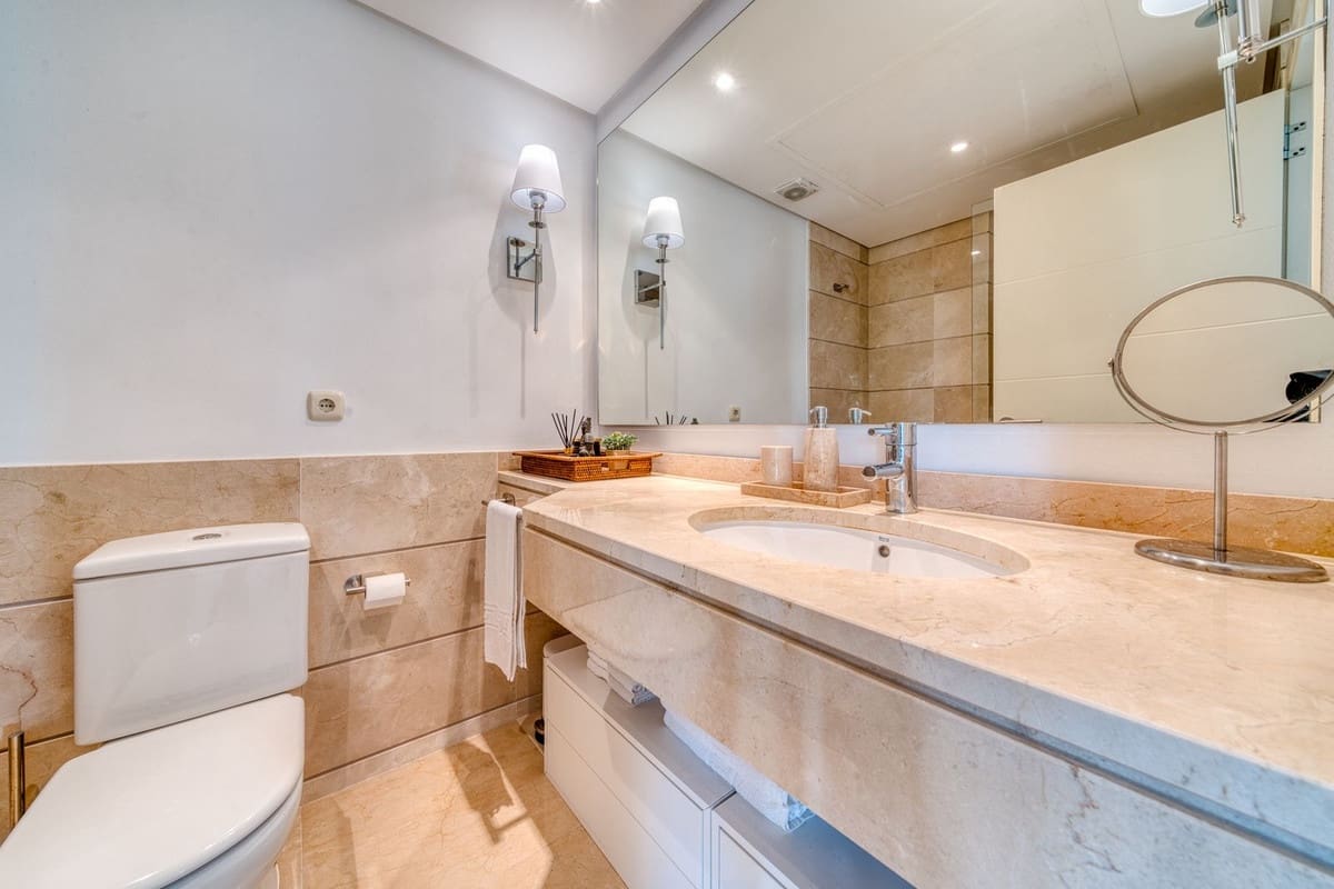 3 bedroom Apartment for sale in Casares with pool garage - € 610,000 (Ref: 8816728)