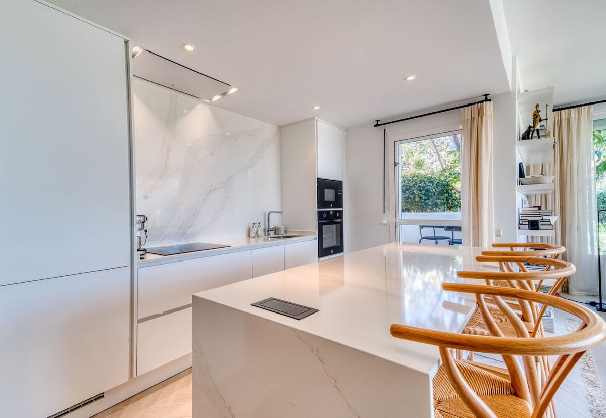 3 soveværelse Lejlighed til salg i Casares med swimmingpool garage - € 625.000 (Ref: 8816728)