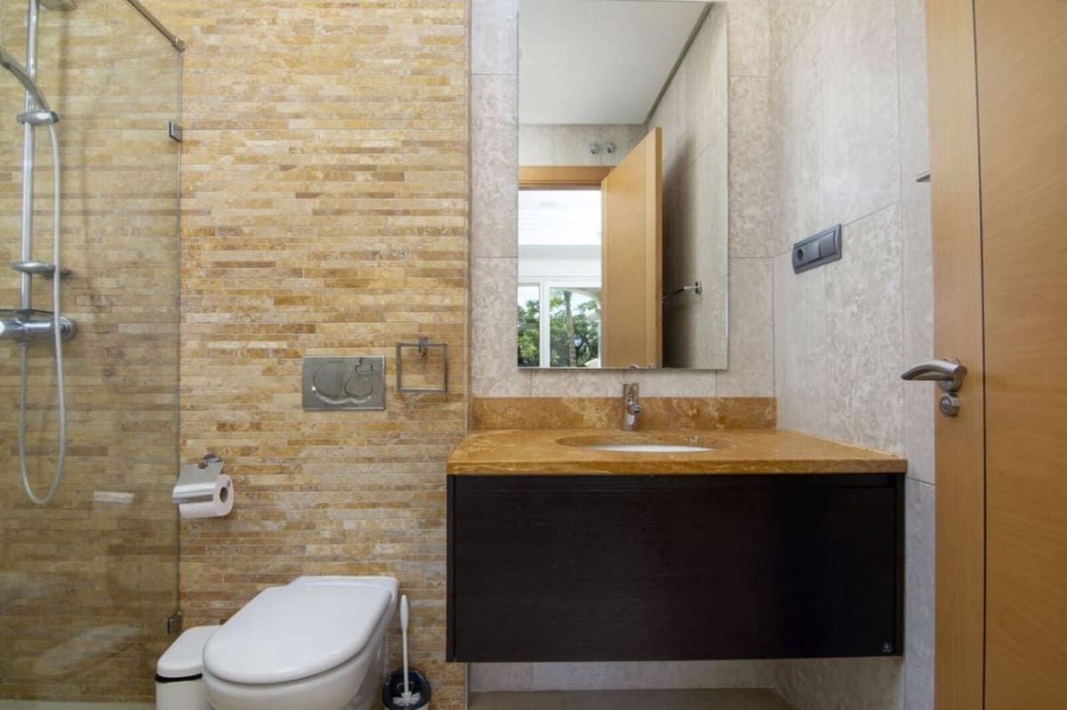 Chalet de 5 habitaciones en Nueva Andalucia en venta con piscina garaje - 3.295.000 € (Ref: 8823971)