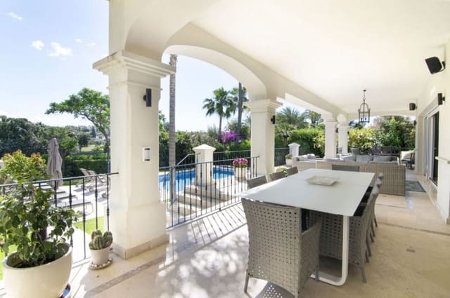 Chalet de 5 habitaciones en Nueva Andalucia, Marbella en venta con piscina garaje - 3.295.000 € (Ref: 8823971)