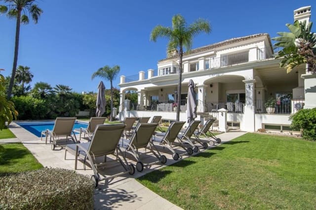 Chalet de 5 habitaciones en Nueva Andalucia, Marbella en venta con piscina garaje - 3.295.000 € (Ref: 8823971)