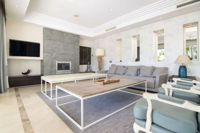 5 bedroom Villa for sale in Nueva Andalucia, Marbella with pool garage - € 3,295,000 (Ref: 8823971)