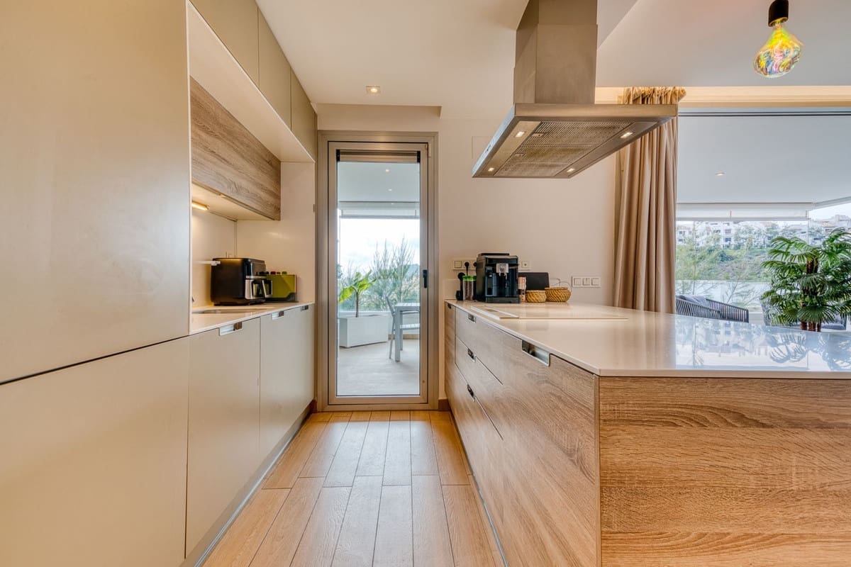 3 soverom Leilighet til salgs i Benahavis med svømmebasseng garasje - € 649 000 (Ref: 8826536)