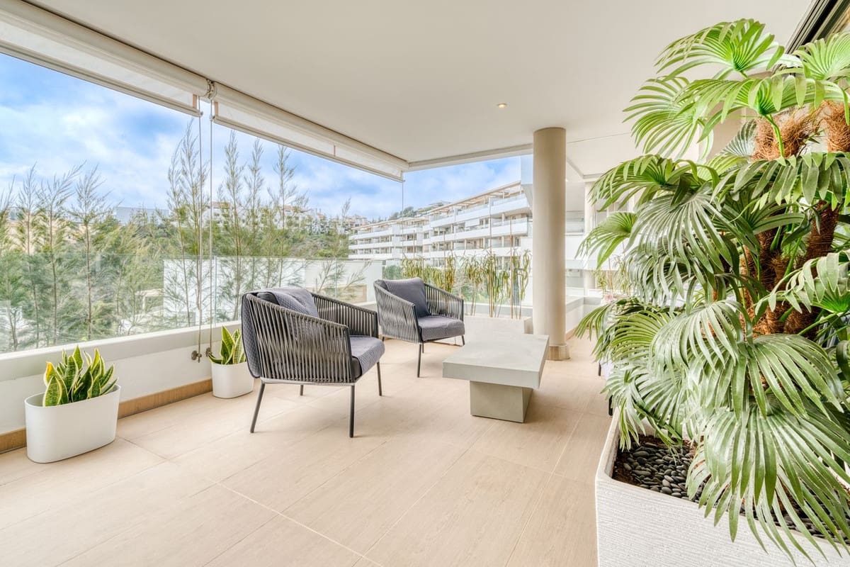 3 sovrum Lägenhet till salu i Benahavis med pool garage - 649 000 € (Ref: 8826536)