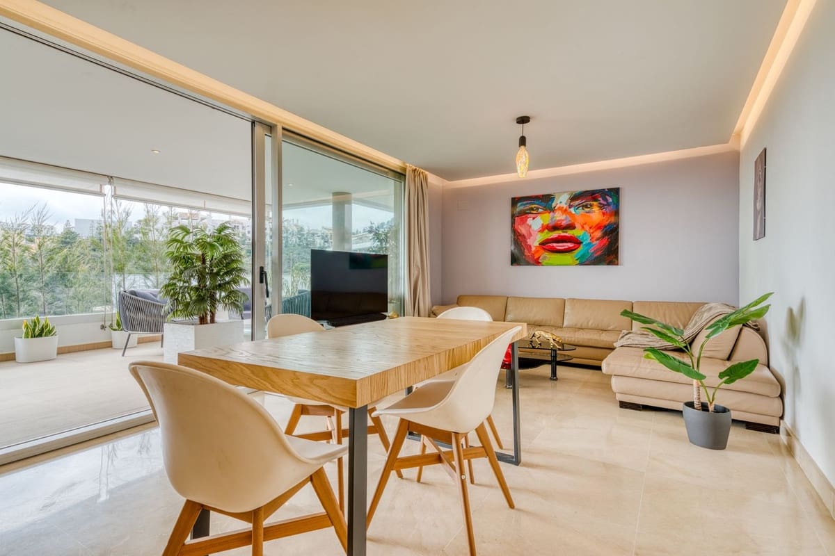 3 sovrum Lägenhet till salu i Benahavis med pool garage - 649 000 € (Ref: 8826536)