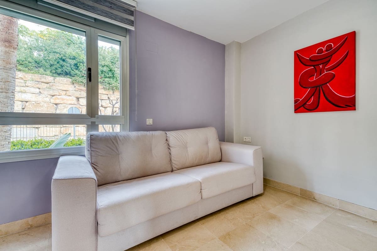 3 sovrum Lägenhet till salu i Benahavis med pool garage - 649 000 € (Ref: 8826536)