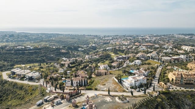 Solar/Parcela en Los Flamingos, Benahavís en venta - 1.550.000 € (Ref: 8837926)