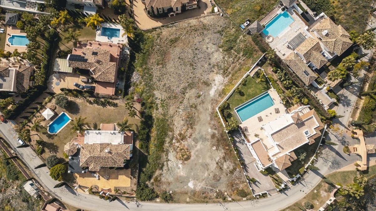 Building Plot for sale in Los Flamingos - € 1,550,000 (Ref: 8837926)