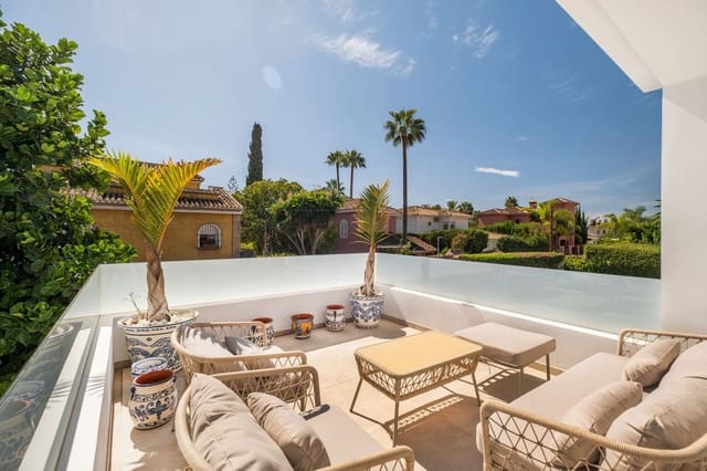 5 soverom Villa til salgs i Golden Mile, Marbella med svømmebasseng - € 2 550 000 (Ref: 8863469)