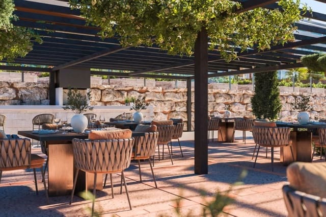 3 soverom Leilighet til salgs i Fuengirola med svømmebasseng garasje - € 889 900 (Ref: 8868612)