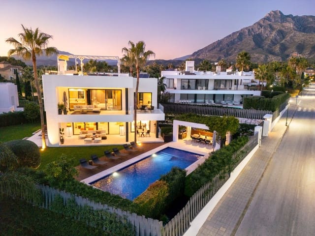 5 bedroom Villa for sale in Golden Mile, Marbella with pool garage - € 4,995,000 (Ref: 8880757)
