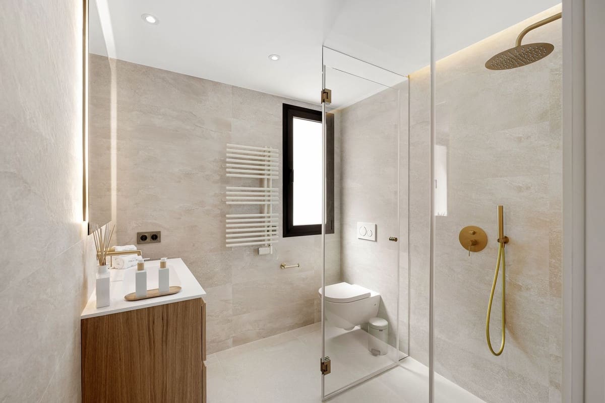 5 bedroom Villa for sale in Nueva Andalucia with pool garage - € 3,650,000 (Ref: 8891662)