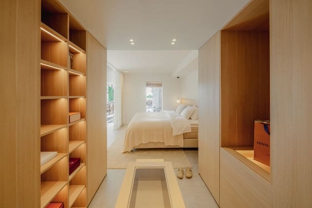 3 sypialnia Apartament na sprzedaż w Nueva Andalucia, Marbella z basenem garażem - 1 195 000 € (Ref: 8906912)