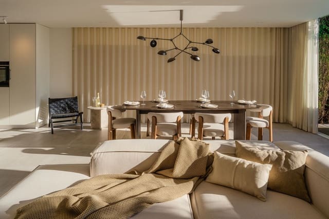 3 soverom Leilighet til salgs i Nueva Andalucia, Marbella med svømmebasseng garasje - € 1 195 000 (Ref: 8906912)