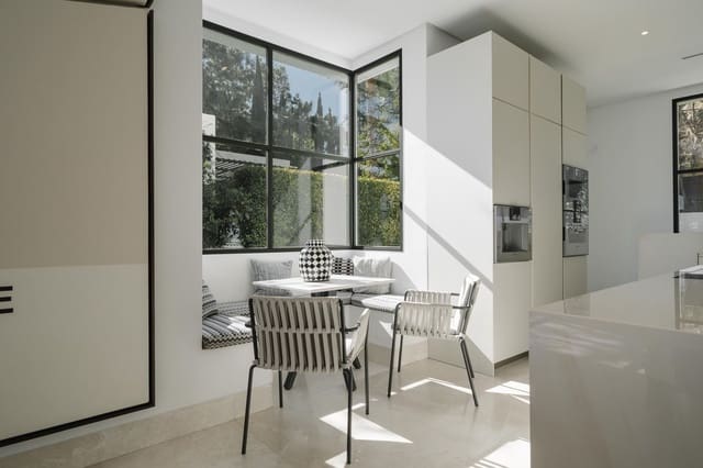 Chalet de 6 habitaciones en Los Flamingos, Benahavís en venta con piscina garaje - 6.200.000 € (Ref: 8916790)