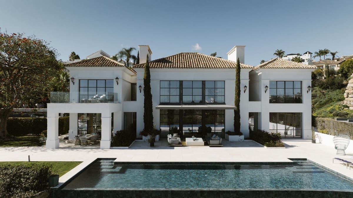 6 soverom Villa til salgs i Los Flamingos med svømmebasseng garasje - € 6 200 000 (Ref: 8916790)