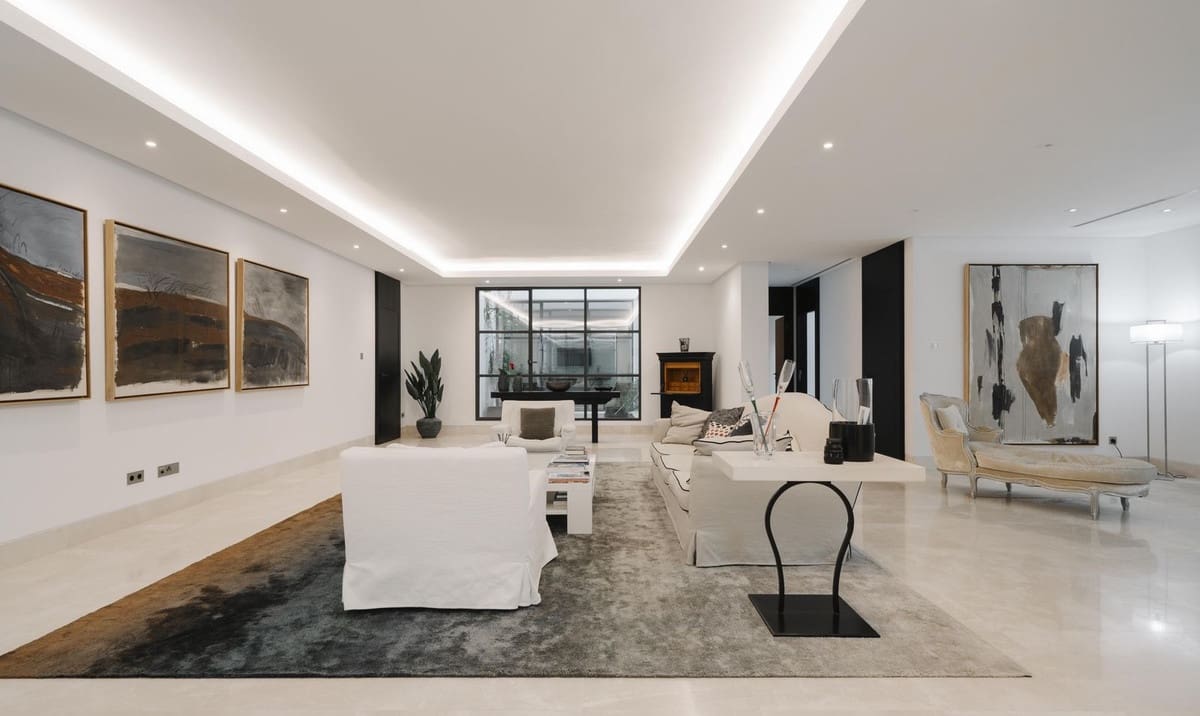 6 soverom Villa til salgs i Los Flamingos med svømmebasseng garasje - € 6 200 000 (Ref: 8916790)