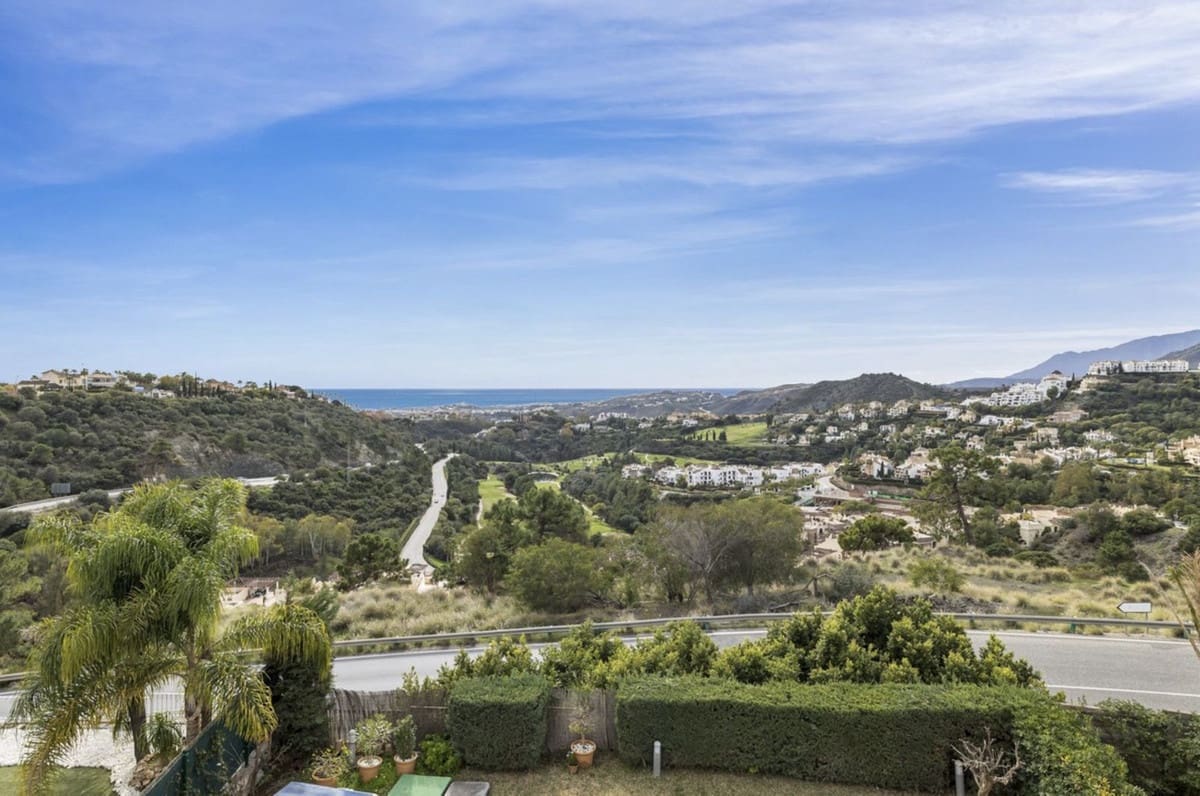 4 sovrum Villa till salu i Benahavis med pool garage - 940 000 € (Ref: 8927873)