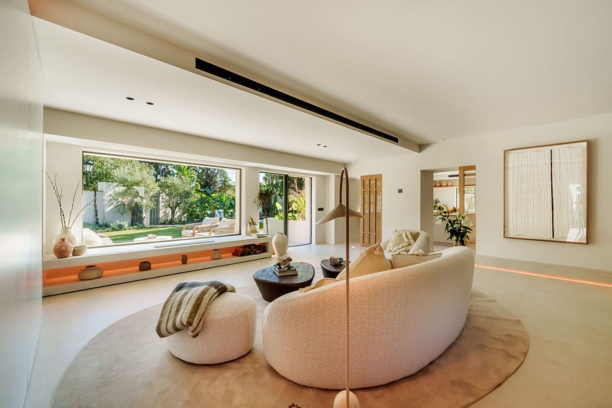 5 sypialnia Willa na sprzedaż w Marbella z basenem garażem - 3 800 000 € (Ref: 8927875)