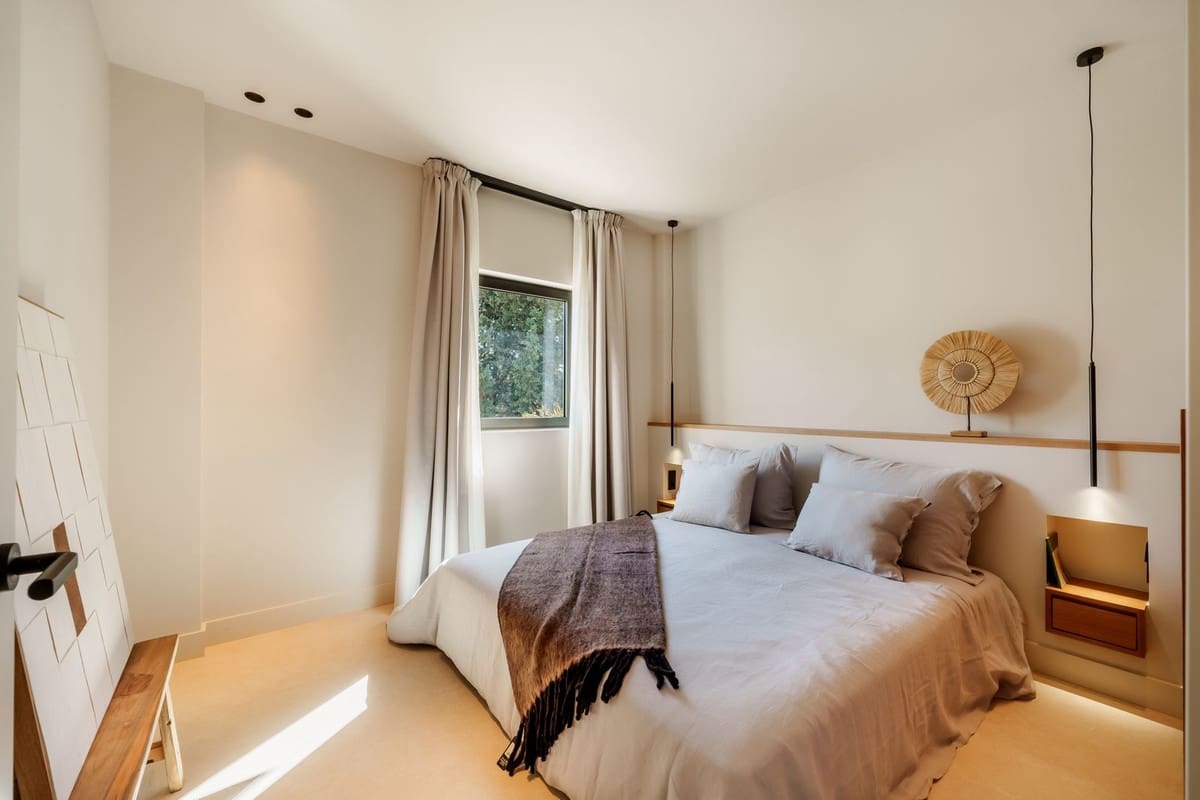 5 sypialnia Willa na sprzedaż w Marbella z basenem garażem - 3 800 000 € (Ref: 8927875)
