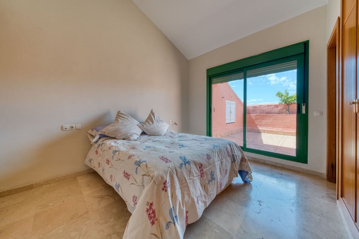 3 soverom Penthouse til salgs i Fuengirola med svømmebasseng garasje - € 550 000 (Ref: 8935814)