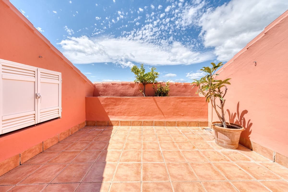 3 soverom Penthouse til salgs i Fuengirola med svømmebasseng garasje - € 550 000 (Ref: 8935814)