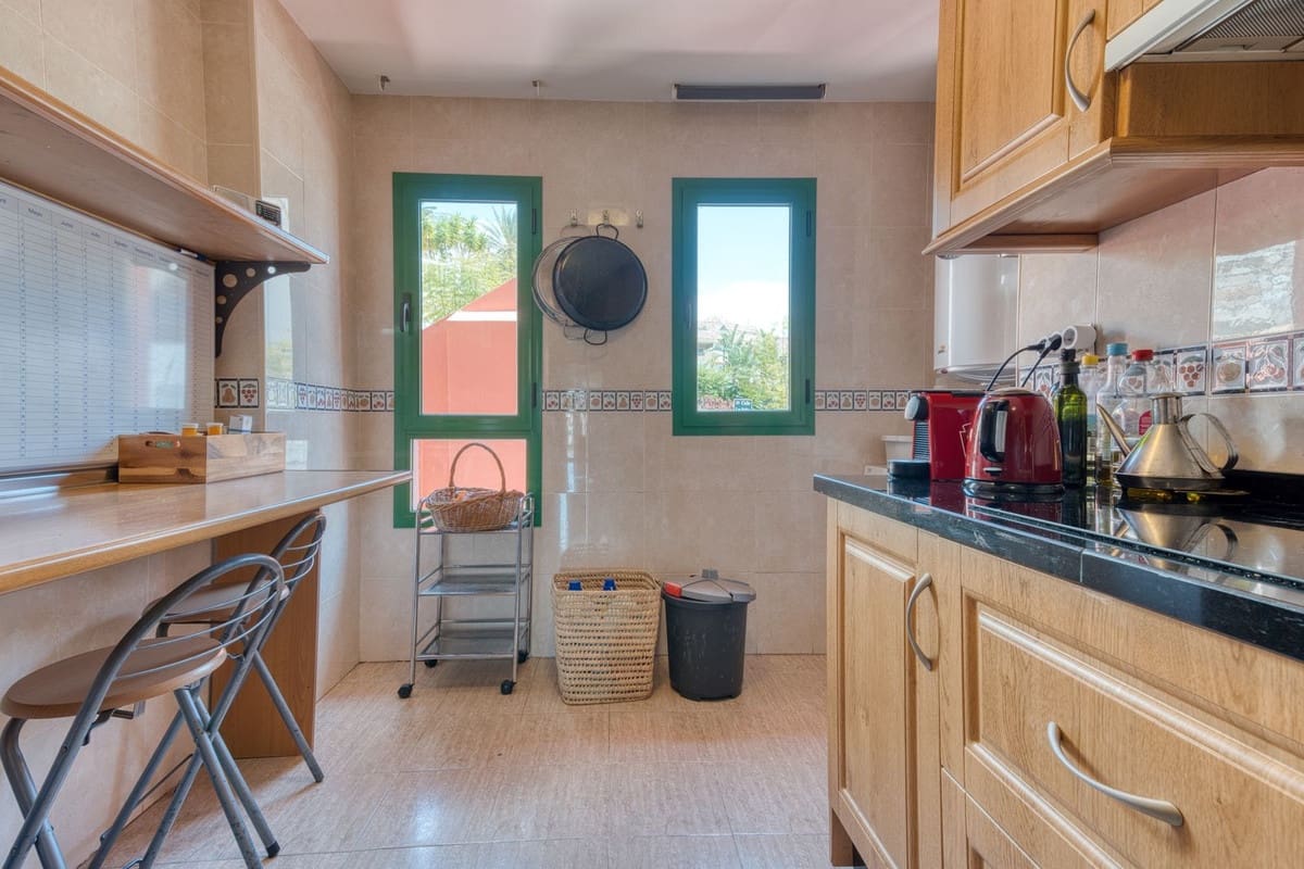 3 soverom Penthouse til salgs i Fuengirola med svømmebasseng garasje - € 550 000 (Ref: 8935814)