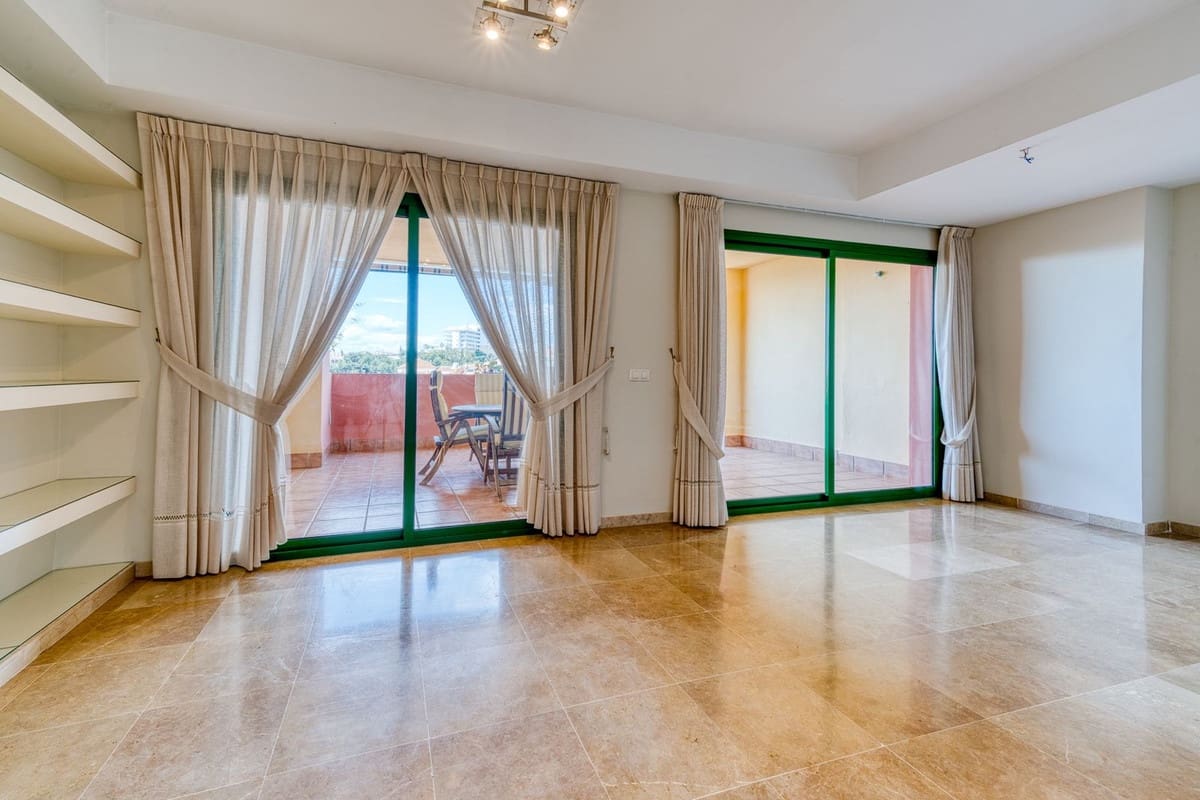 3 quarto Penthouse para venda em Fuengirola com piscina garagem - 530 000 € (Ref: 8935814)