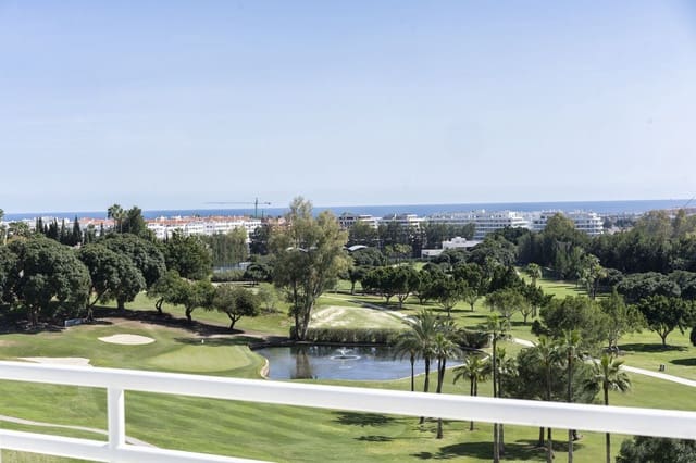 Apartamento de 3 habitaciones en Nueva Andalucia, Marbella en venta con piscina garaje - 1.970.000 € (Ref: 8940676)