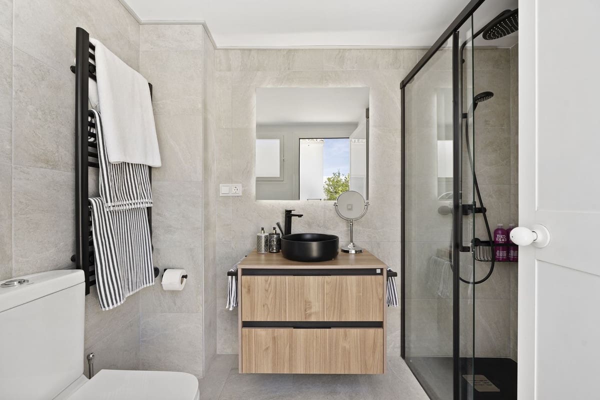 3 soveværelse Lejlighed til salg i Nueva Andalucia med swimmingpool garage - € 1.970.000 (Ref: 8940676)